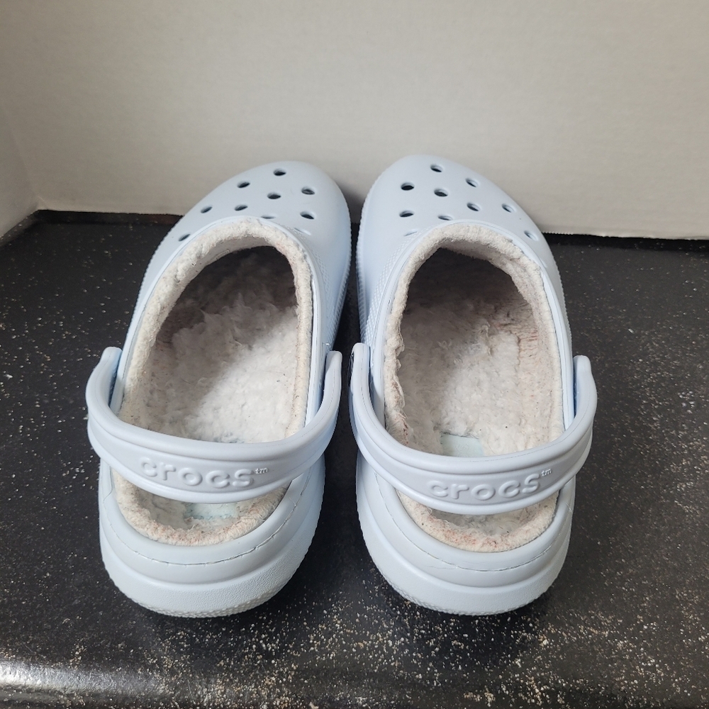Crocs Light Blue Lined Clogs - Picture 4 of 7